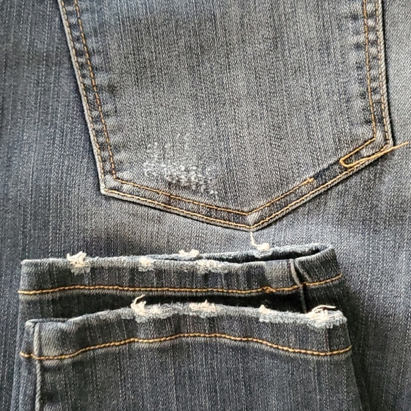 Torrid 3 Button Distressed Skinny Jegging Jean - Picture 13 of 13